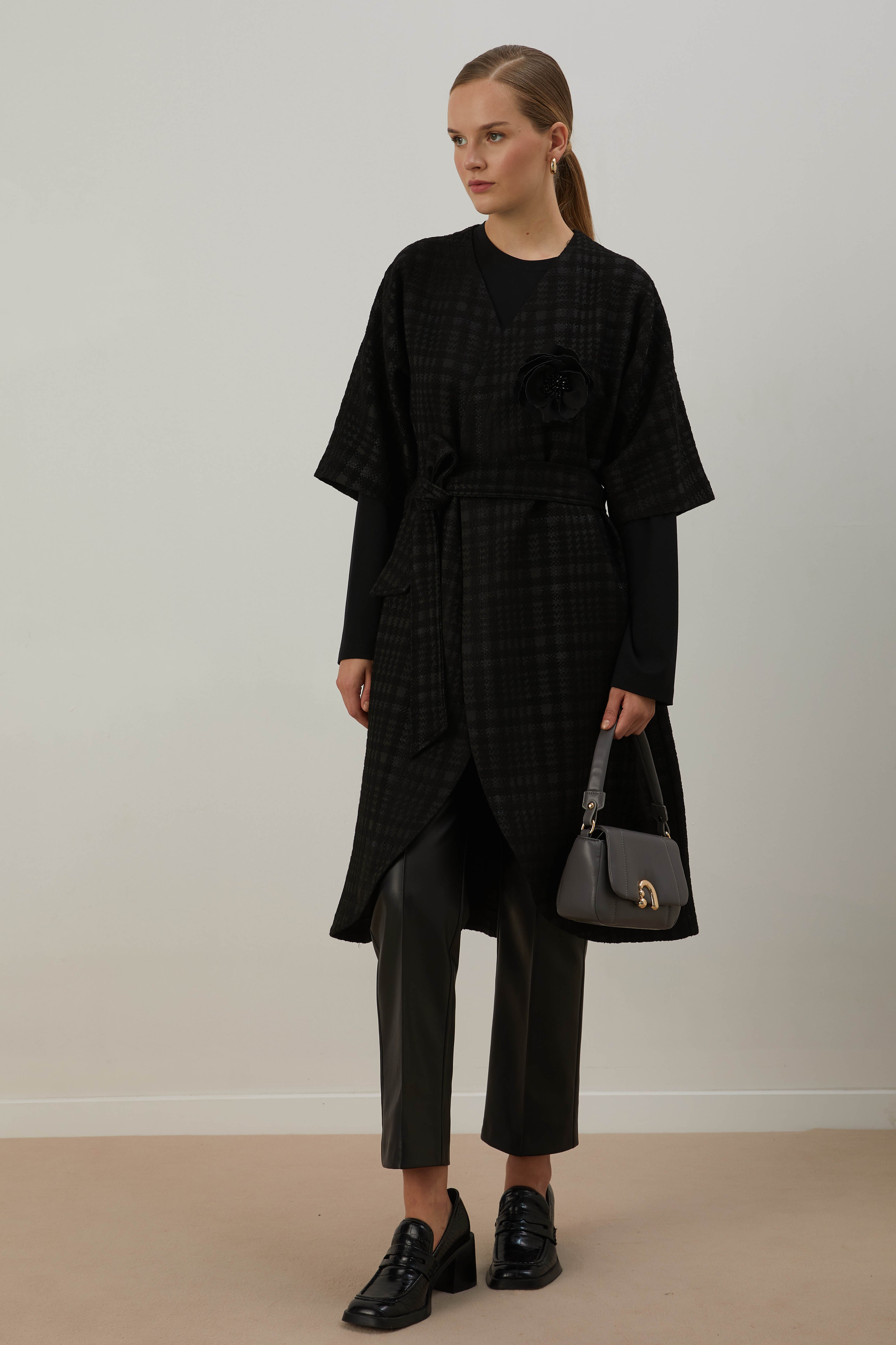 A201744 Aguaje Broş Detaylı Giy Çık