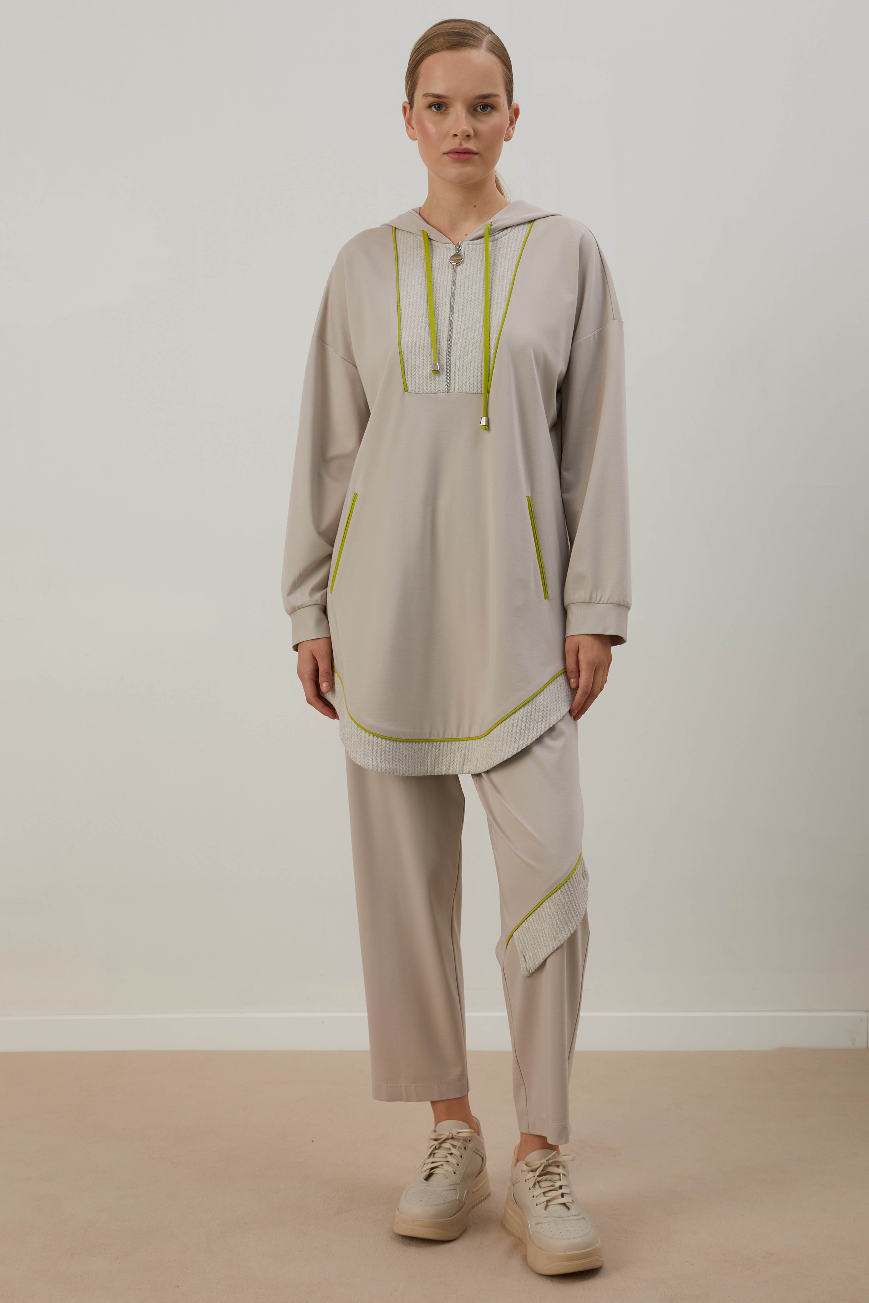 A401644 Aguaje Kapşonlu Takım