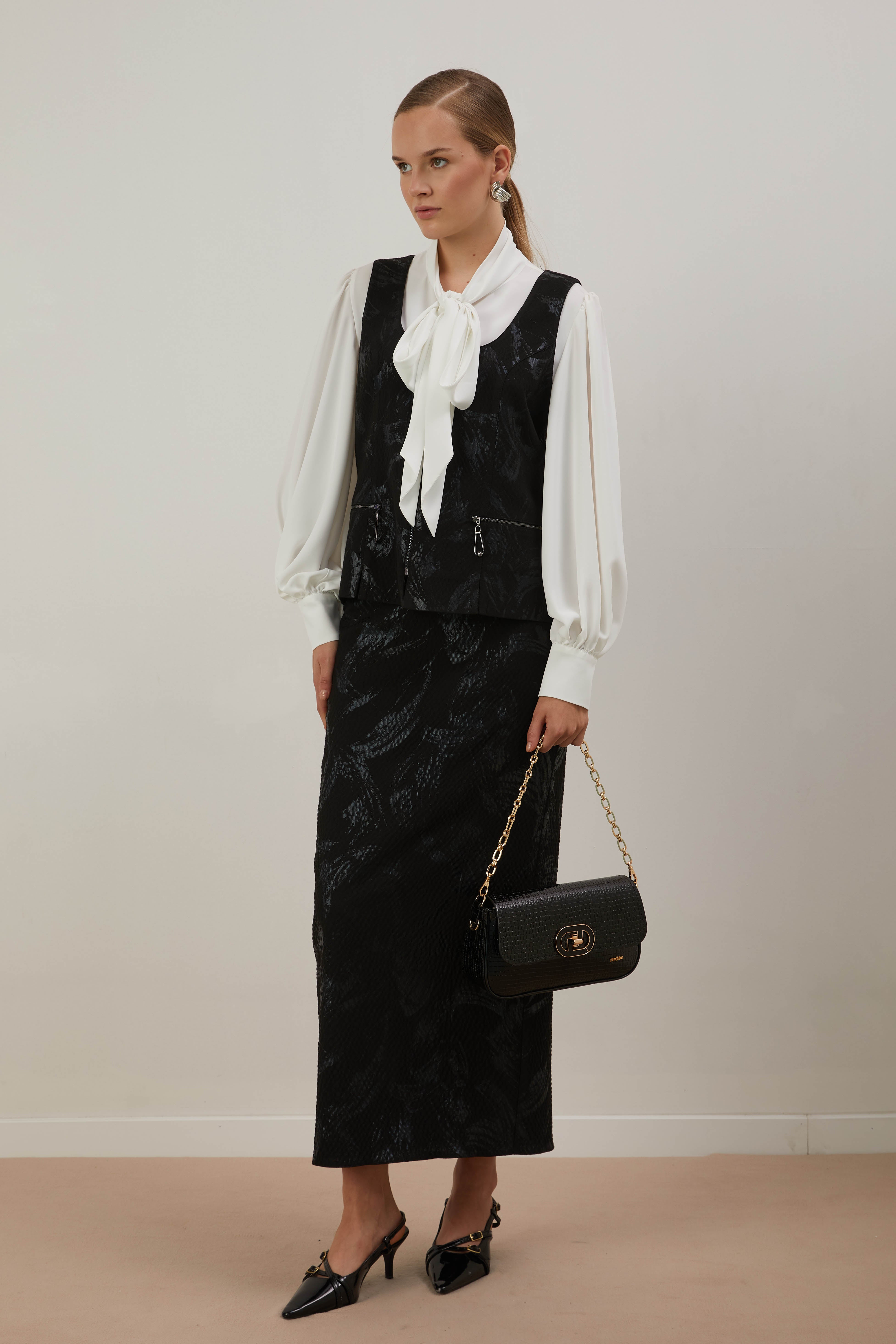 A406444 Aguaje Üçlü Takım