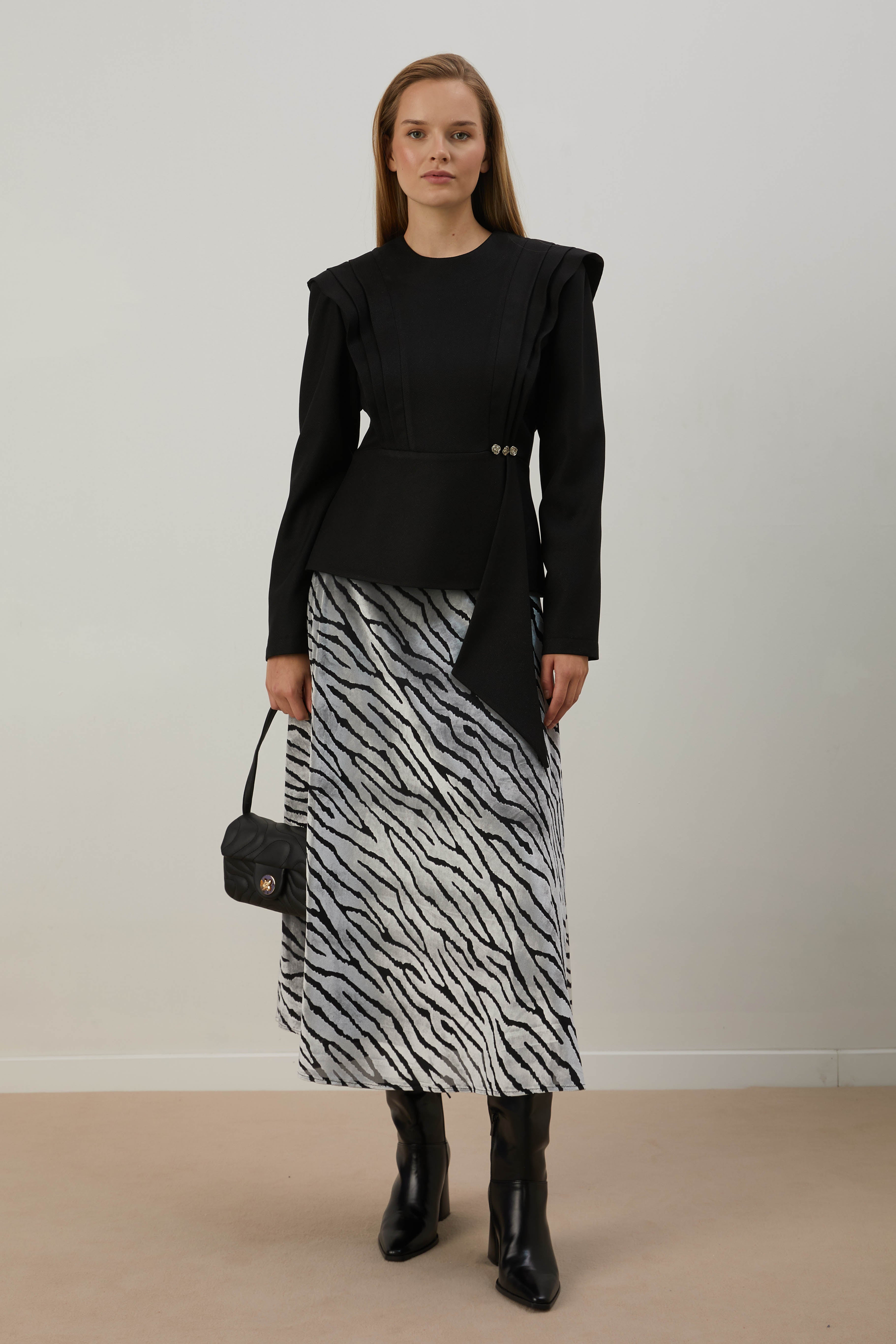 A406744 Aguaje Etekli Takım