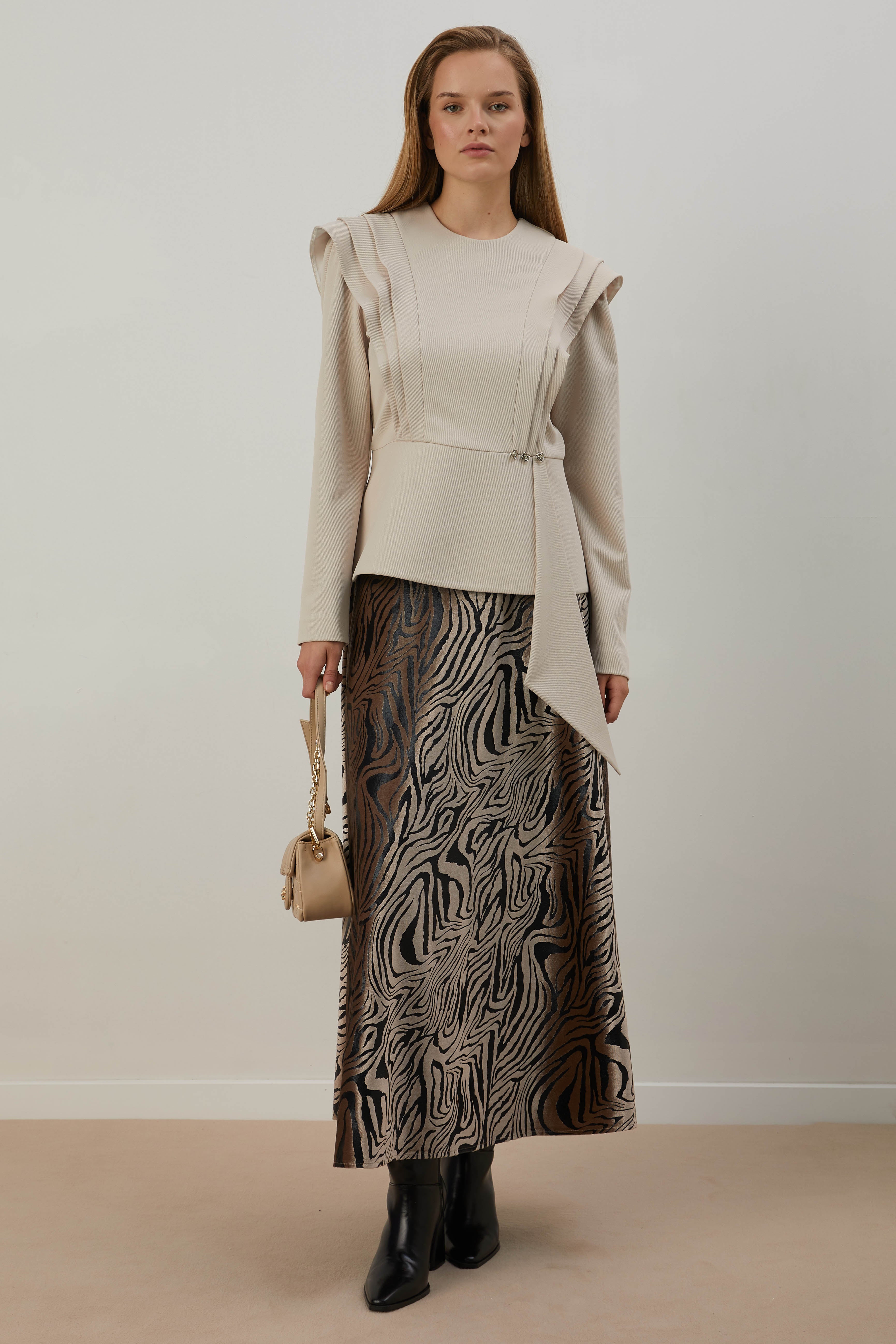 A406744 Aguaje Etekli Takım