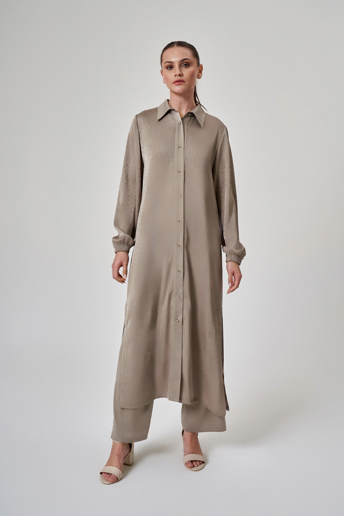 A41365 Aguaje Uzun Gömlekli Pantolonlu Takım