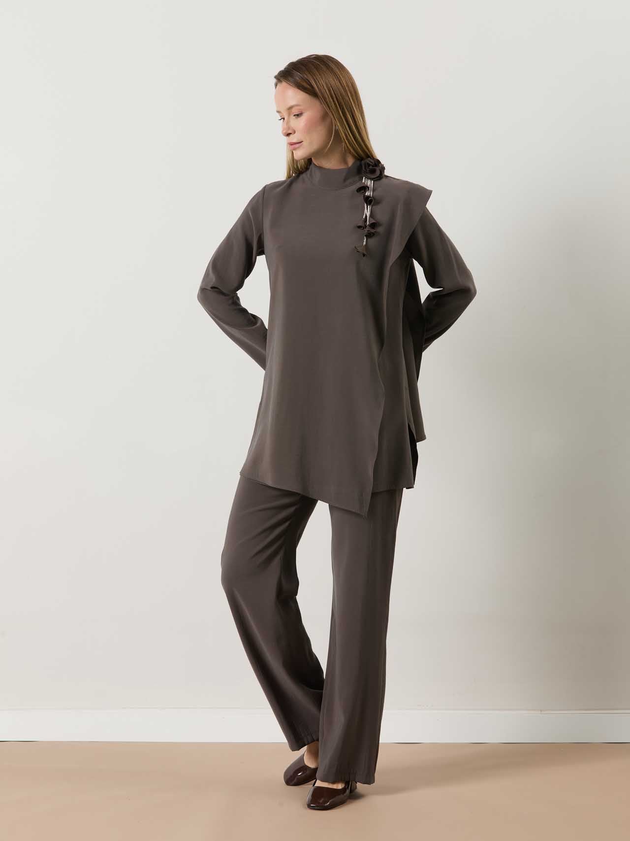 A41615 Aguaje Yakası Broş Detaylı Takım