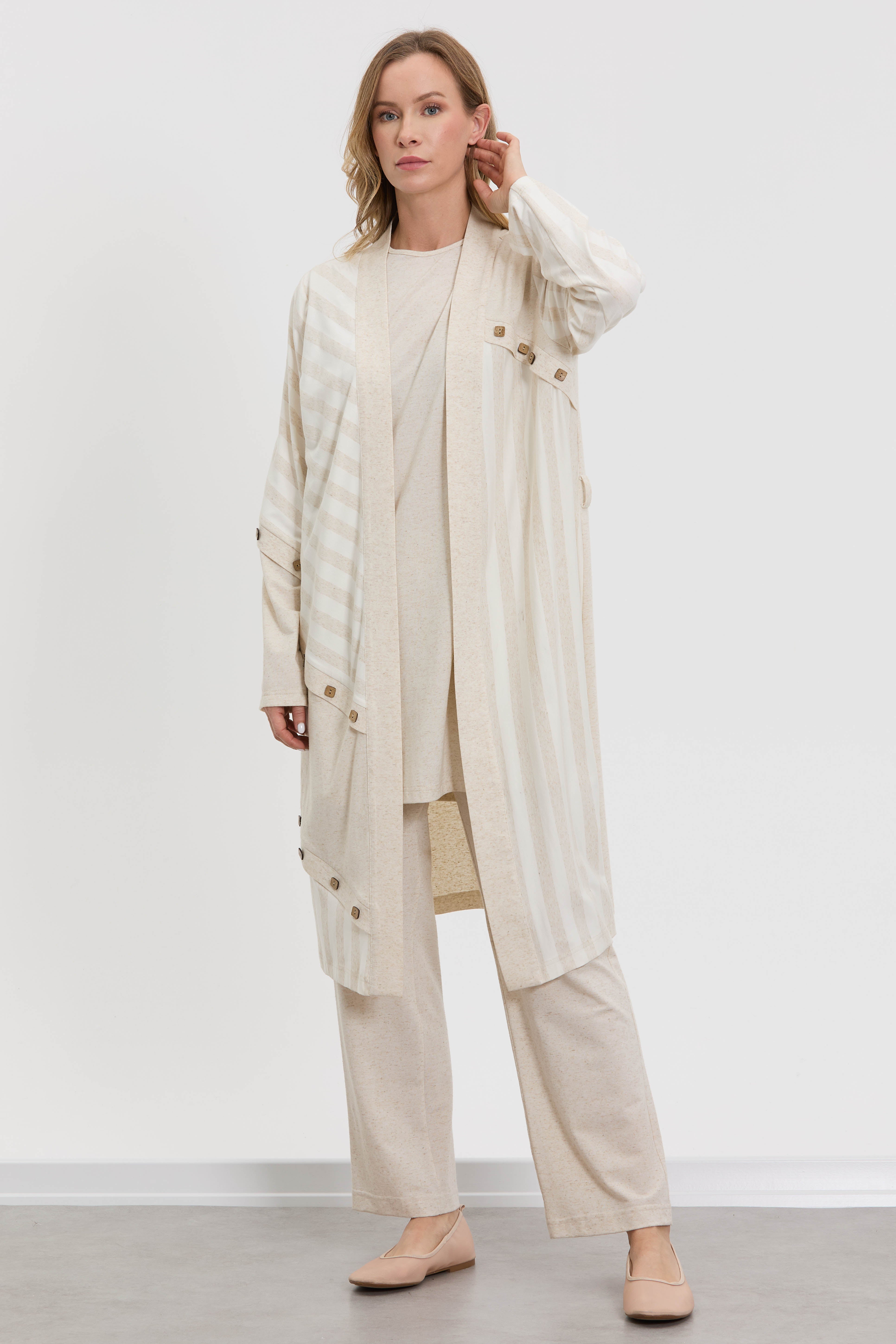 M40074 Melidia Düğme Detaylı Giyçık